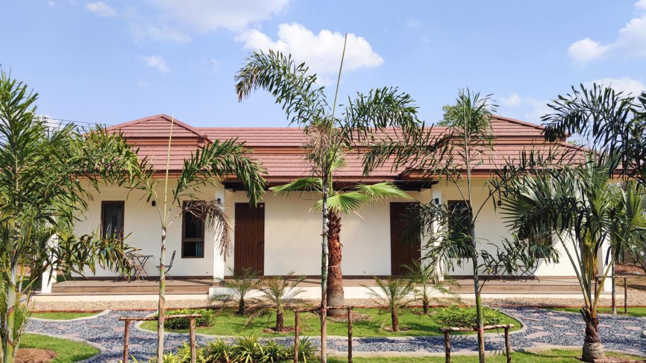Isan Golf & Adventure Hotel Udon Thani Exteriér fotografie