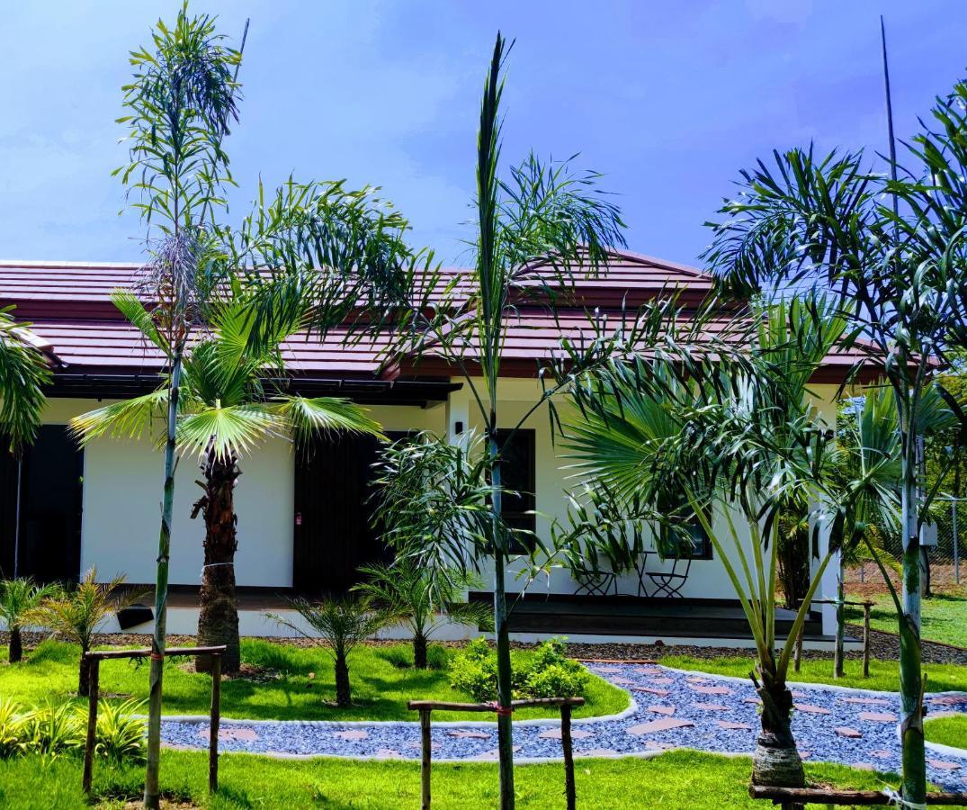 Isan Golf & Adventure Hotel Udon Thani Exteriér fotografie