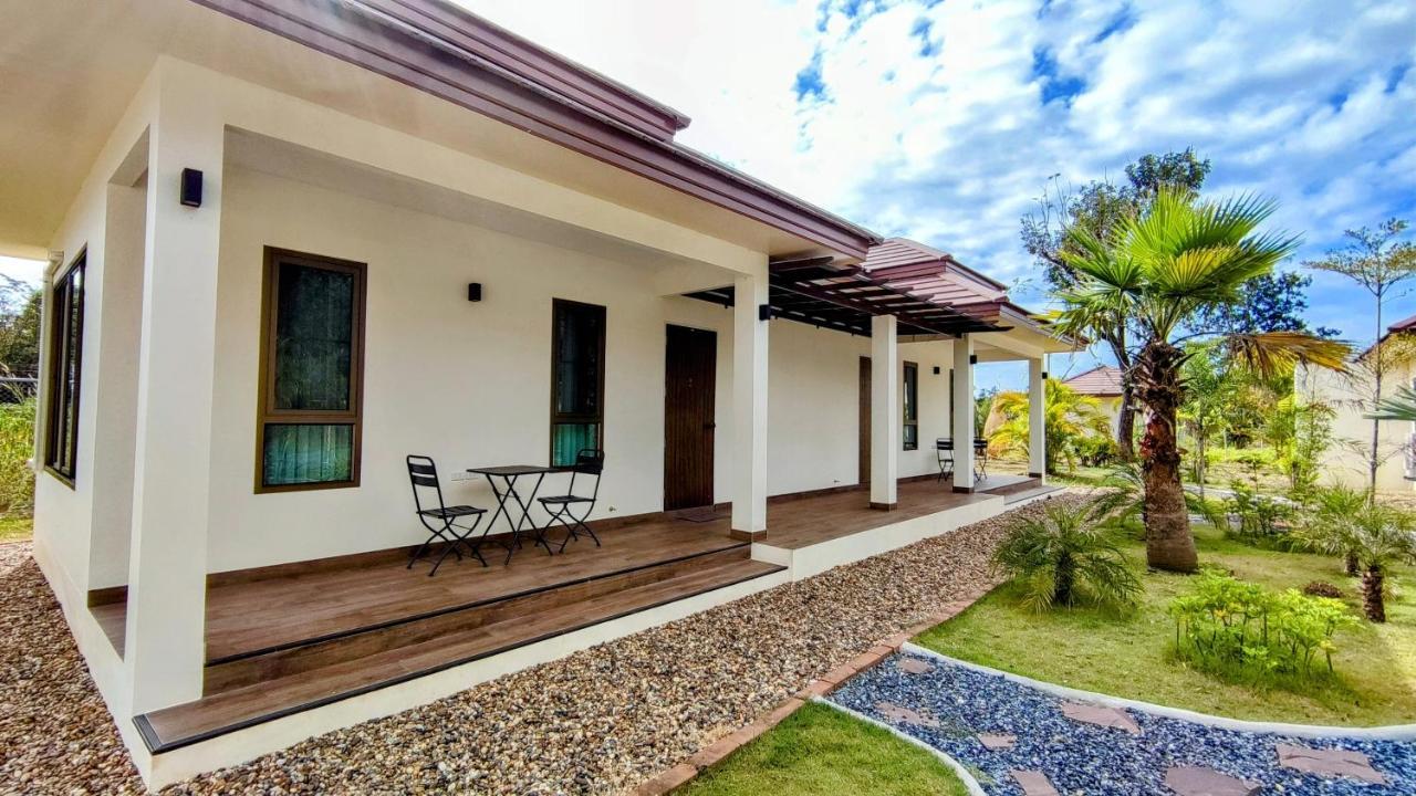 Isan Golf & Adventure Hotel Udon Thani Exteriér fotografie